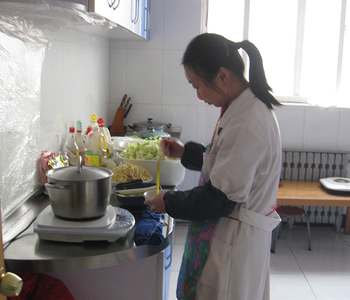 烧饭阿姨（yí）